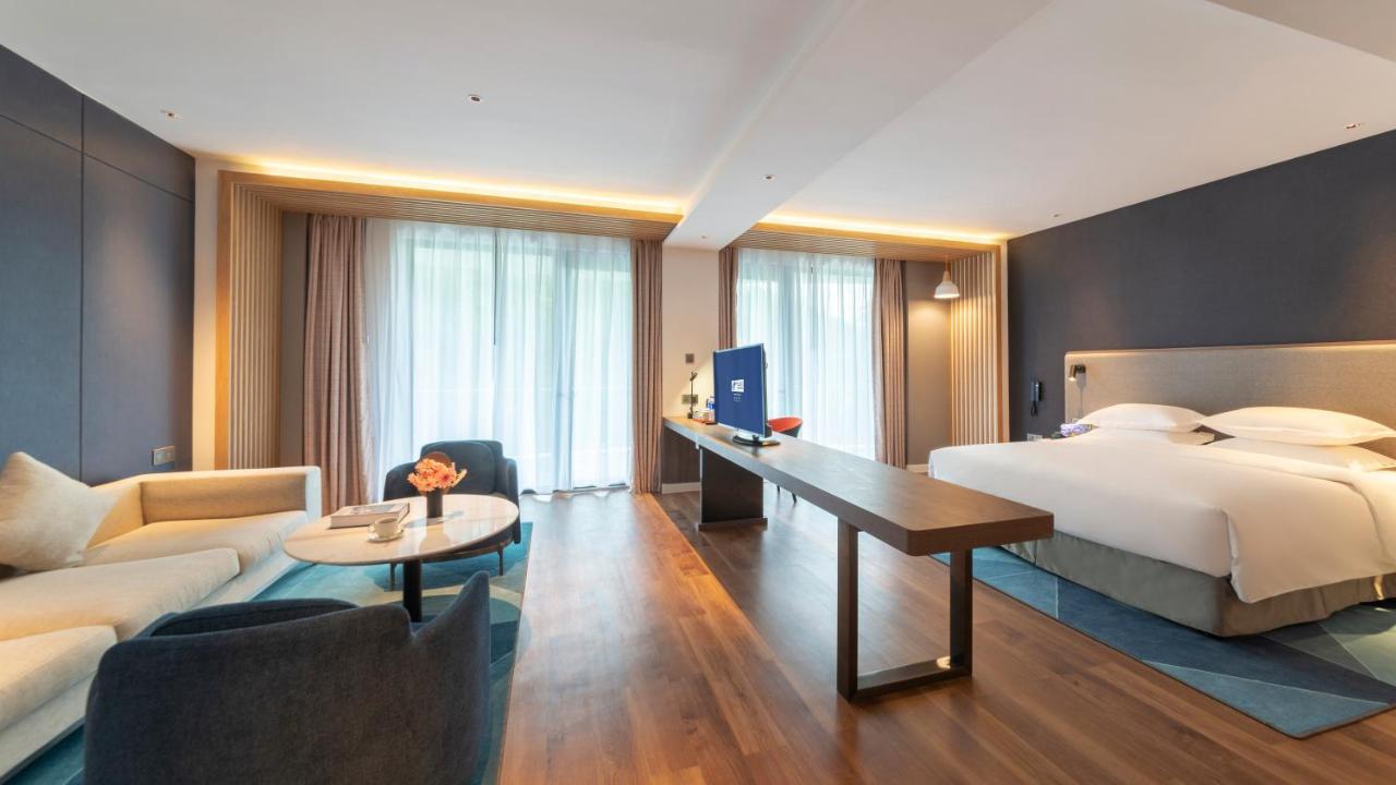 Holiday Inn Express Qiliping By Ihg 어메이산 외부 사진