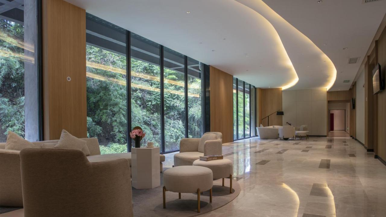 Holiday Inn Express Qiliping By Ihg 어메이산 외부 사진
